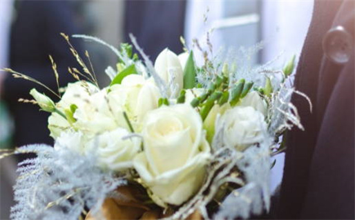 今日万年历2026年07月25日迎亲的好日子,结婚吉日