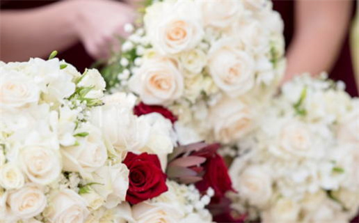 今日农历二〇二八年腊月廿九黄历领取结婚证不适合吗,领证吉日