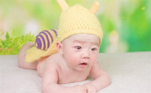 李姓女生的才华横溢名字精选，给宝宝一个好名字