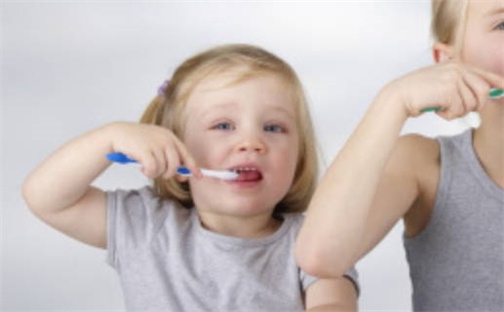 中华姓氏｜李姓女生452个清新自然名字推荐