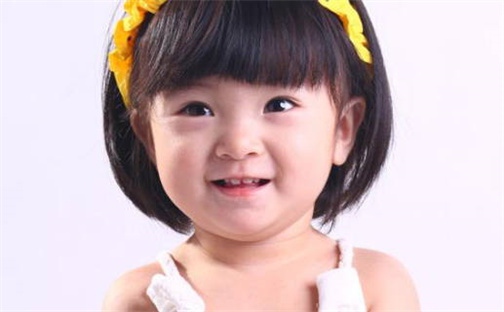 何姓精致典雅的女宝名字