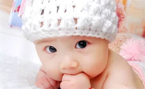 2026.07.31生的胡姓女宝宝取名常见误区与高分名字推荐