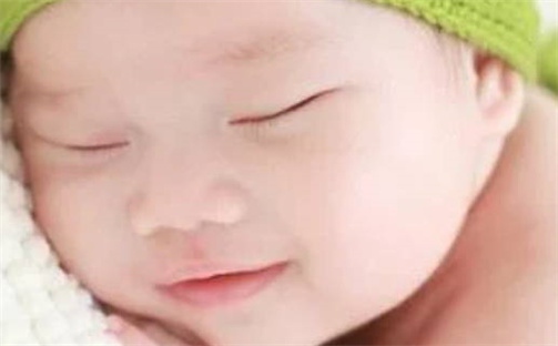 张姓2026年04月19日出生的男孩子五行缺什么？如何科学取名